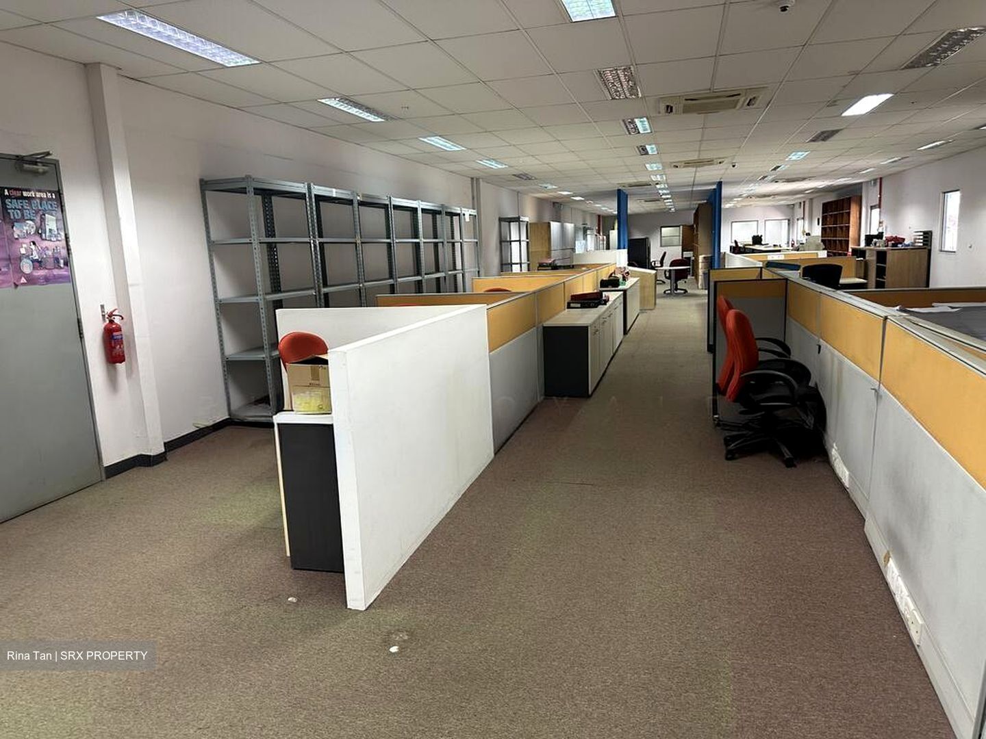 Jalan Pesawat (D22), Office #501018611